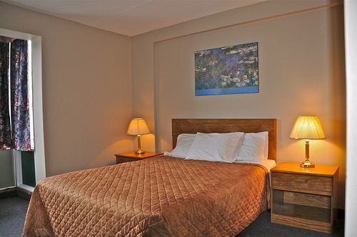 Victoria Motor Inn ไนแอการาฟอลส์ ภายนอก รูปภาพ