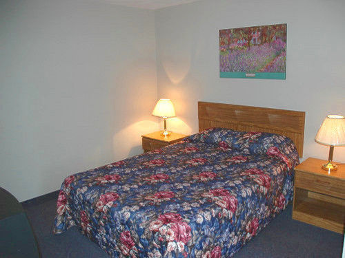 Victoria Motor Inn ไนแอการาฟอลส์ ภายนอก รูปภาพ
