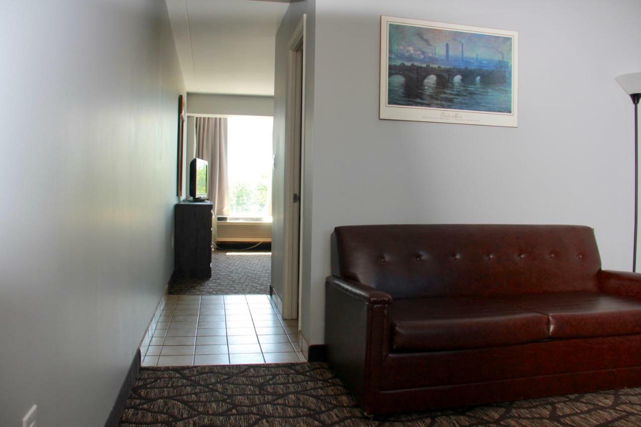 Victoria Motor Inn ไนแอการาฟอลส์ ภายนอก รูปภาพ